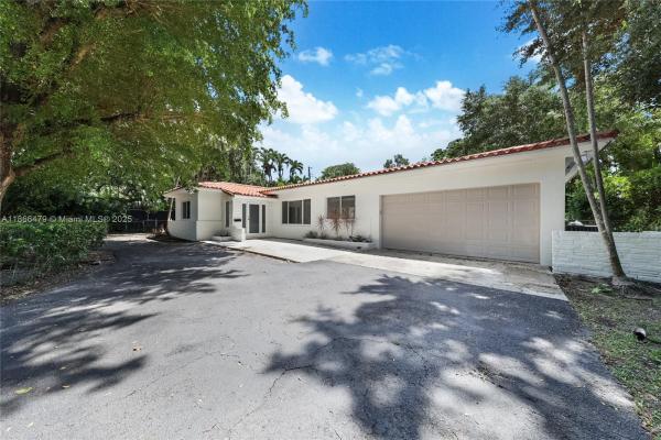 Coral Gables Country Club, 1410 Bird Rd, Coral Gables, Florida 33146, image 1