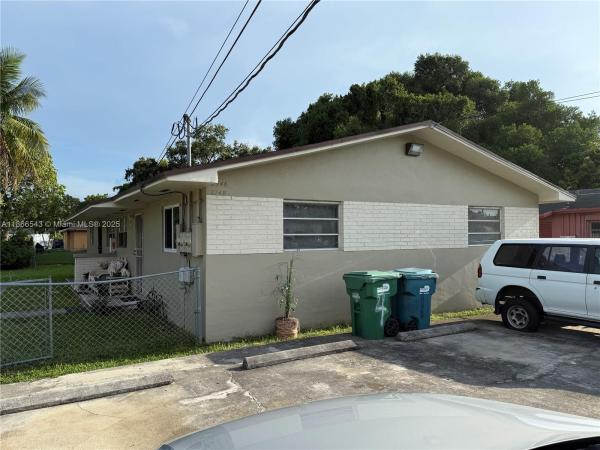 2742 NW 49th St #2746, Unincorporated Dade County, Florida 33142, image 1