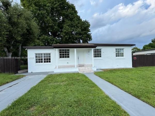 105 E 55th St, Hialeah, Florida 33013, image 1