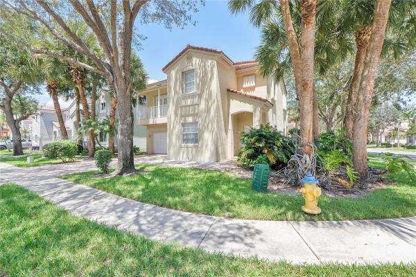 Maple Grove At Walnut Creek, 7457 NW 18th Dr #7457, Pembroke Pines, Florida 33024, image 1