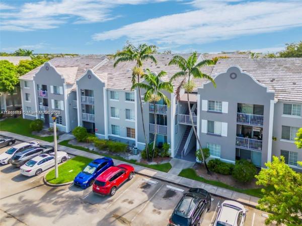Devonaire At Pembroke Pines, 655 SW 111th Way #201, Pembroke Pines, Florida 33025, image 1