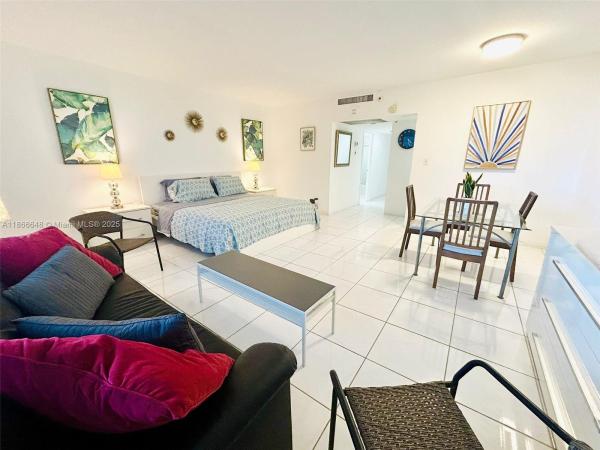 The Decoplage, 100 Lincoln Rd #525, Miami Beach, Florida 33139, image 1