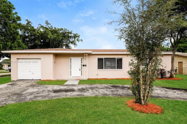 North Lauderdale Estates, 6621 Pebble Bch, North Lauderdale, Florida 33068, image 1