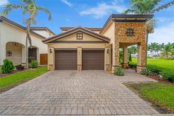 363 NE 25th Ter #363, Unincorporated Dade County, Florida 33033, image 1