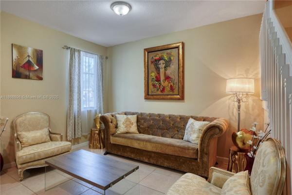 Mandarin Lakes, 13982 SW 276th St, Naranja, Florida 33032, image 2