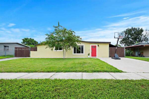 Playland Village, 5641 SW 37th Ct, Davie, Florida 33314, image 1