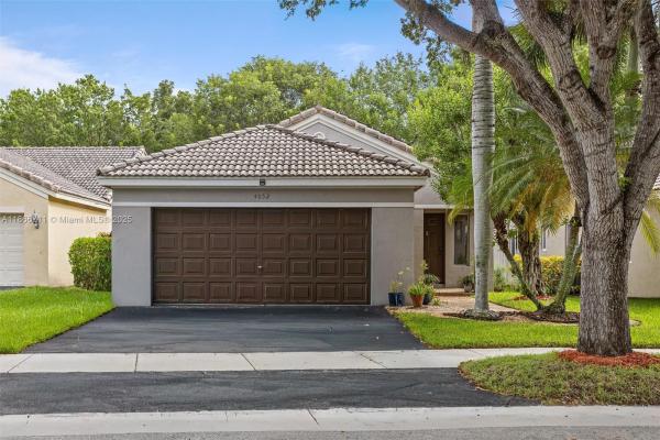 Pine Ridge, 4052 Pine Ridge Ln, Weston, Florida 33331, image 1