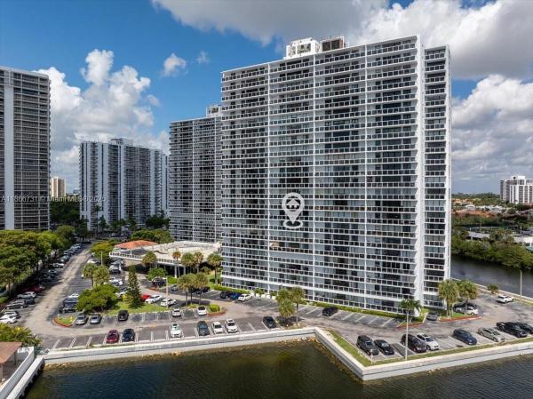 Waterview 2, 20515 E Country Club Dr #746, Aventura, Florida 33180, image 1