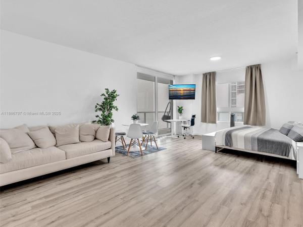 Quantum On The Bay, 1900 N Bayshore Dr #3405, Miami, Florida 33132, image 1