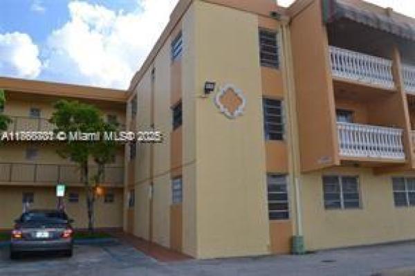 Bella Venezia, 525 W 69th St #211, Hialeah, Florida 33014, image 1