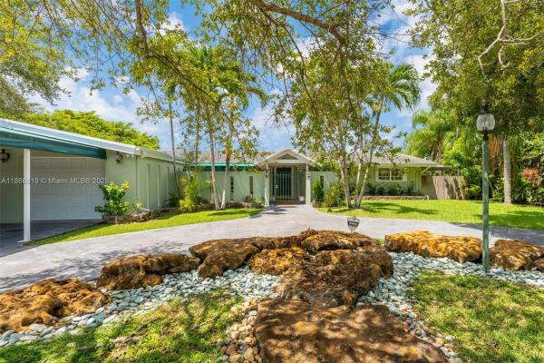 Melody Manor, 27520 SW 164th Ct, Redland, Florida 33031, image 3