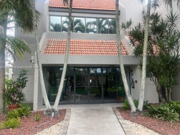 Racquet Club At Bonaventure, 230 Lakeview Dr #109, Weston, Florida 33326, image 2