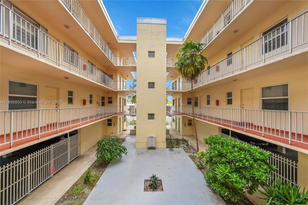 Rodman Of Hollywood, 1747 Rodman St #207, Hollywood, Florida 33020, image 1