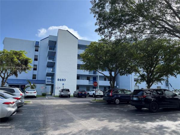 9440 Fontainebleau Blvd 101, Miami, Florida 33172, image 1