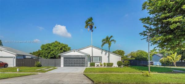 20050 NW 62nd Ave, Hialeah, Florida 33015, image 1