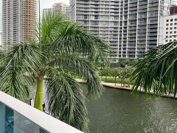 Epic Hotel & Residences, 200 Biscayne Boulevard Way 304, Miami, Florida 33131, image 1