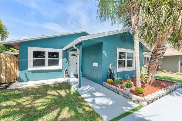 Central Oakland Park, 681 NE 34th St, Oakland Park, Florida 33334, image 2
