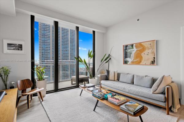 1010 Brickell, 1010 Brickell Ave #4803, Miami, Florida 33131, image 2