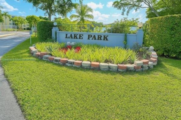 Lake Park, 950 NE 199th St #1A 101, Ives Estates, Florida 33179, image 3