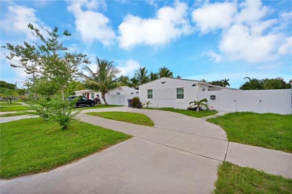 Look Homesites, 2615 Liberty St, Hollywood, Florida 33020, image 1