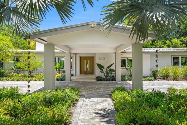 Traverse Manor, 11001 SW 64th Ave, Pinecrest, Florida 33156, image 1