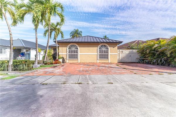 Bird Lakes South, 14309 SW 52nd St, Kendale Lakes, Florida 33175, image 3