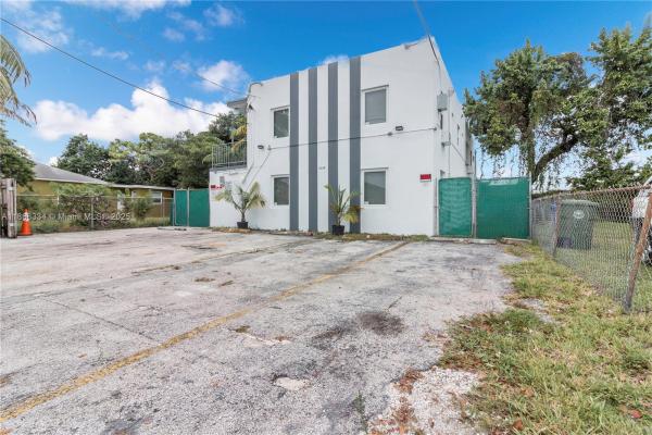 Orchard Villa, 1245 NW 60th St, Miami, Florida 33142, image 2