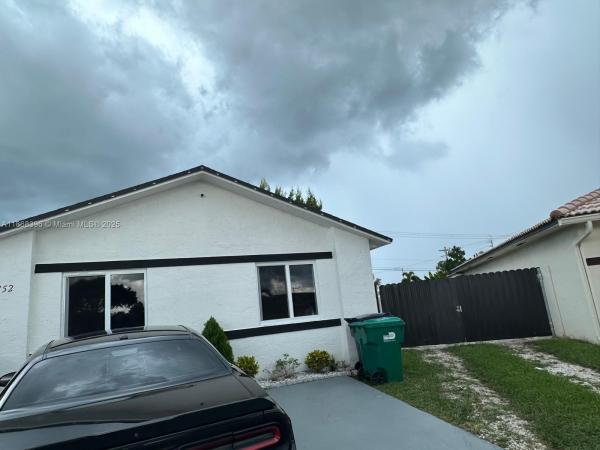 20752 SW 121st Ct, Unincorporated Dade County, Florida 33177, image 1