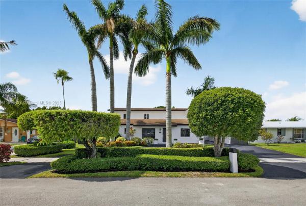 10864 SW 141st Ln, Miami, Florida 33176, image 1