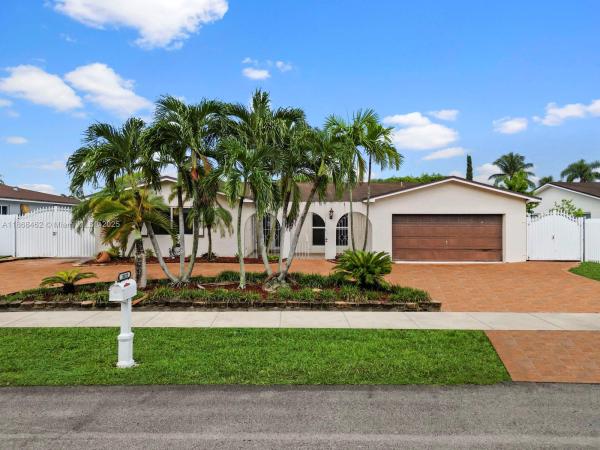 Southland Pines, 10820 SW 171st St, West Perrine, Florida 33157, image 2