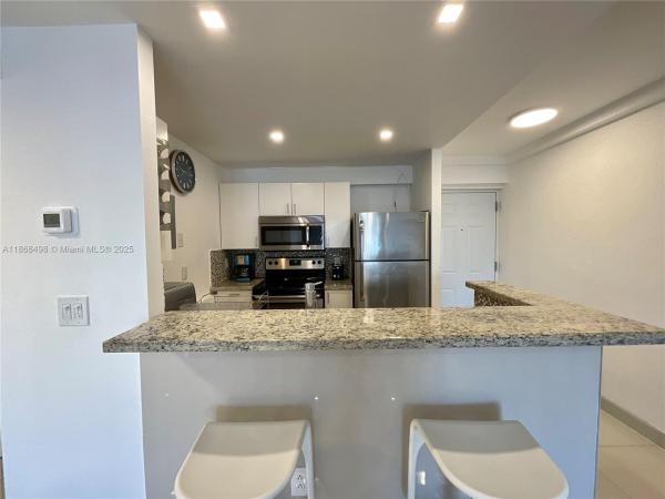 La Canadienne, 3545 NE 167th St #505, North Miami Beach, Florida 33160, image 2