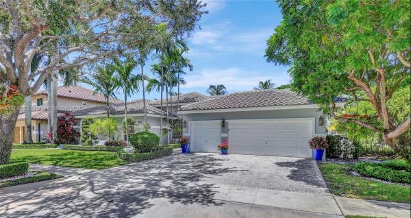 Sunset Pointe At Silver Lakes, 17511 SW 12th St, Pembroke Pines, Florida 33029, image 1