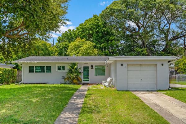 Cutler Ridge, 20540 Leeward Ln, Cutler Bay, Florida 33189, image 1
