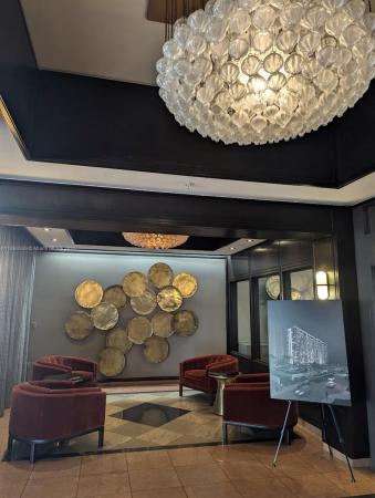 Charter Club, 600 NE 36th St #1804, Miami, Florida 33137, image 2