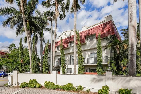 Villas Of Pinecrest, 8650 SW 67th Ave #1021, Pinecrest, Florida 33156, image 1