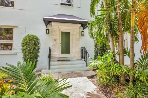 High Pines, 7620 SW 56 Ave 4, South Miami, Florida 33143, image 3