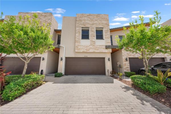 Summit At Park Central, 10548 NW 78th Ter, Doral, Florida 33178, image 3