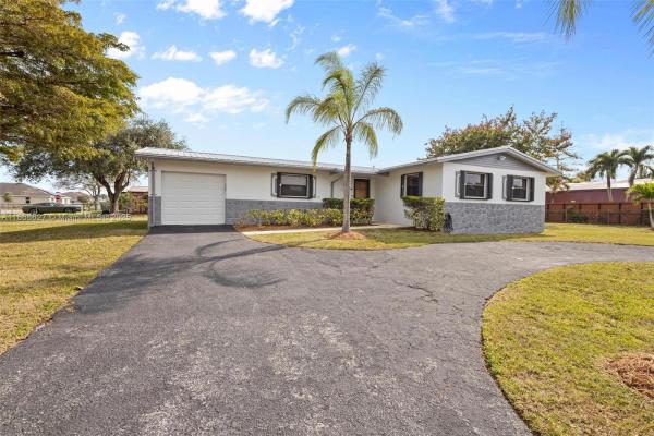 Universal Estates South, 27661 SW 162nd Ct, Redland, Florida 33031, image 3