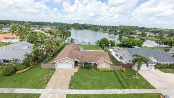 American Homes At Southwind Lakes, 19509 Hampton Dr, Boca Raton, Florida 33434, image 1