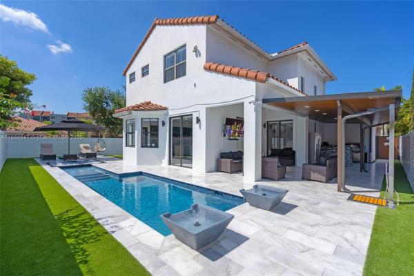 1005 NW 100th Ave, Miami, Florida 33172, image 1