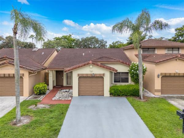 6646 NW 175th Ter, Hialeah, Florida 33015, image 1