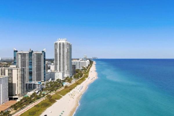 La Gorce Palace, 6301 Collins Ave #1606, Miami Beach, Florida 33141, image 1
