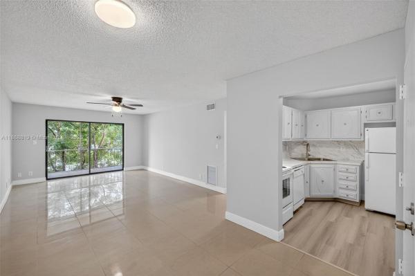 Oakland Shores, 3109 Oakland Shores Dr #209, Oakland Park, Florida 33309, image 1