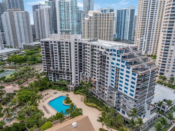 Brickell Key Two, 540 Brickell Key Dr 1809, Miami, Florida 33131, image 1