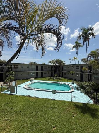 Villas Of West Bird, 3901 SW 112th Ave #46, University Park, Florida 33165, image 2
