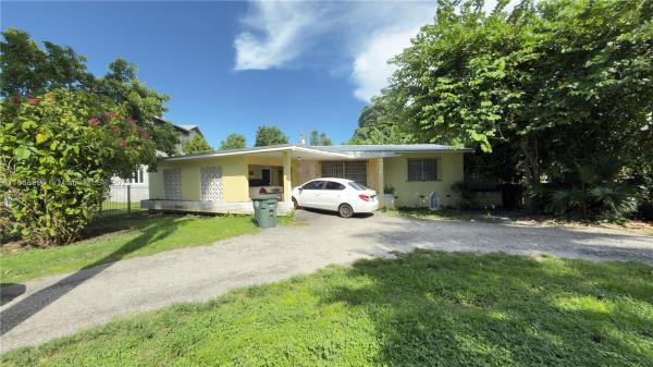 Holloway, 549 SE 2nd St, Belle Glade, Florida 33430, image 2