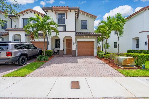 8861 NW 102nd Pl, Doral, Florida 33178, image 1