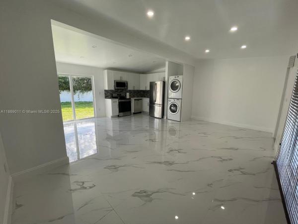 11040 SW 52nd Dr #11040, Unincorporated Dade County, Florida 33165, image 1
