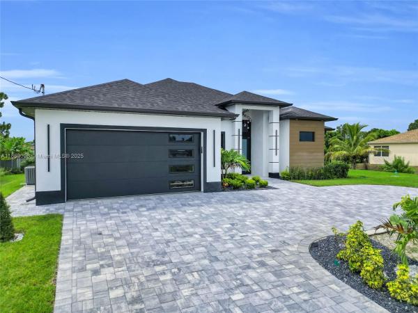 Lehigh Acres, 911 Sara Ave N, Lehigh Acres, Florida 33971, image 3