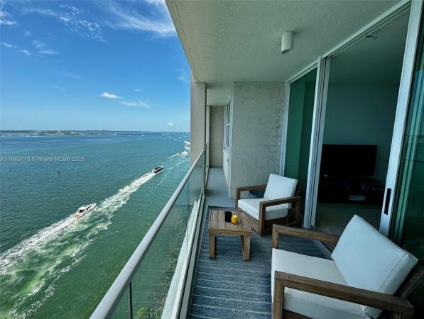 St Louis, 800 Claughton Island Dr #1502, Miami, Florida 33131, image 1